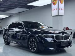BMW 5 Series 530Li Premier Luxury Package - ფოტო 3