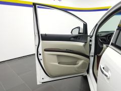 Buick GL8 Land Business Class 652T Prestigious Edition 7-seater - photo 12