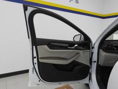 BYD Qin PLUS DM-i Honor Edition 1.5L 55km Leading Edition - фото 12