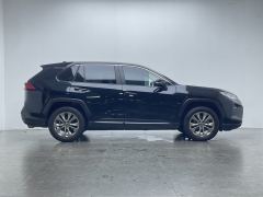 Toyota Wildlander 2.0L 2WD Leading Edition - photo 9