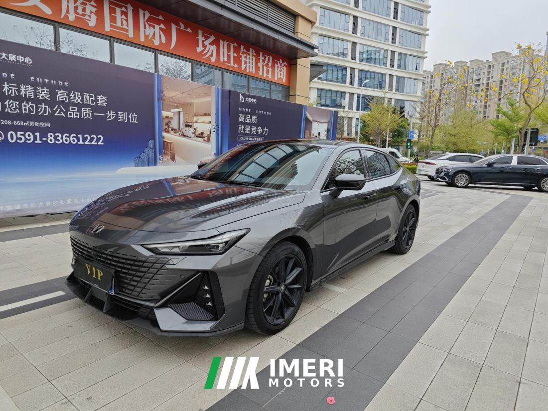 Changan UNI-V 1.5T Premium Version - ავტომობილი ჩინეთიდან