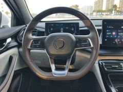 BYD Qin PLUS DM-i Honor Edition 1.5L 55km Leading Edition - фото 18