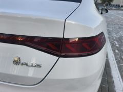 BYD Qin PLUS DM-i Honor Edition 1.5L 55km Leading Edition - фото 5