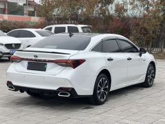 Toyota Avalon Dual-Engine 2.5L E-CVT Luxury Edition - photo 10