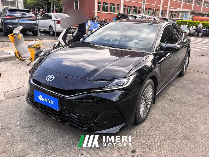 Toyota Camry Dual-Engine 2.0HE Elite Edition - car from China
