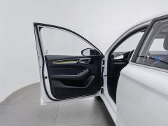 SAIC Roewe i5 Facelift 1.5L CVT Starlight Edition - ფოტო 8
