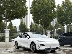 Geely Galaxy E8 700km Edition - ფოტო 3