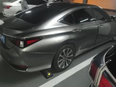 Lexus ES 200 Premium Edition - фото 2