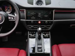 Porsche Macan 2.0T - фото 12