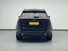 BMW X5 xDrive30Li Deluxe VersionM - ფოტო 16