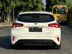 Ford Focus EcoBoost 180 ST Line - photo 5