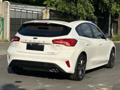 Ford Focus EcoBoost 180 ST Line - photo 6