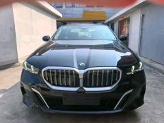 BMW 5 Series 530Li Premier Luxury Package - фото 1