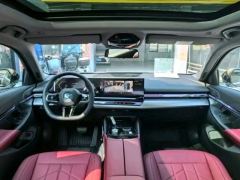 BMW 5 Series 530Li Premier Luxury Package - фото 5