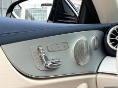 Mercedes-Benz E-Class (Imported) E 260 Cabriolet - photo 2