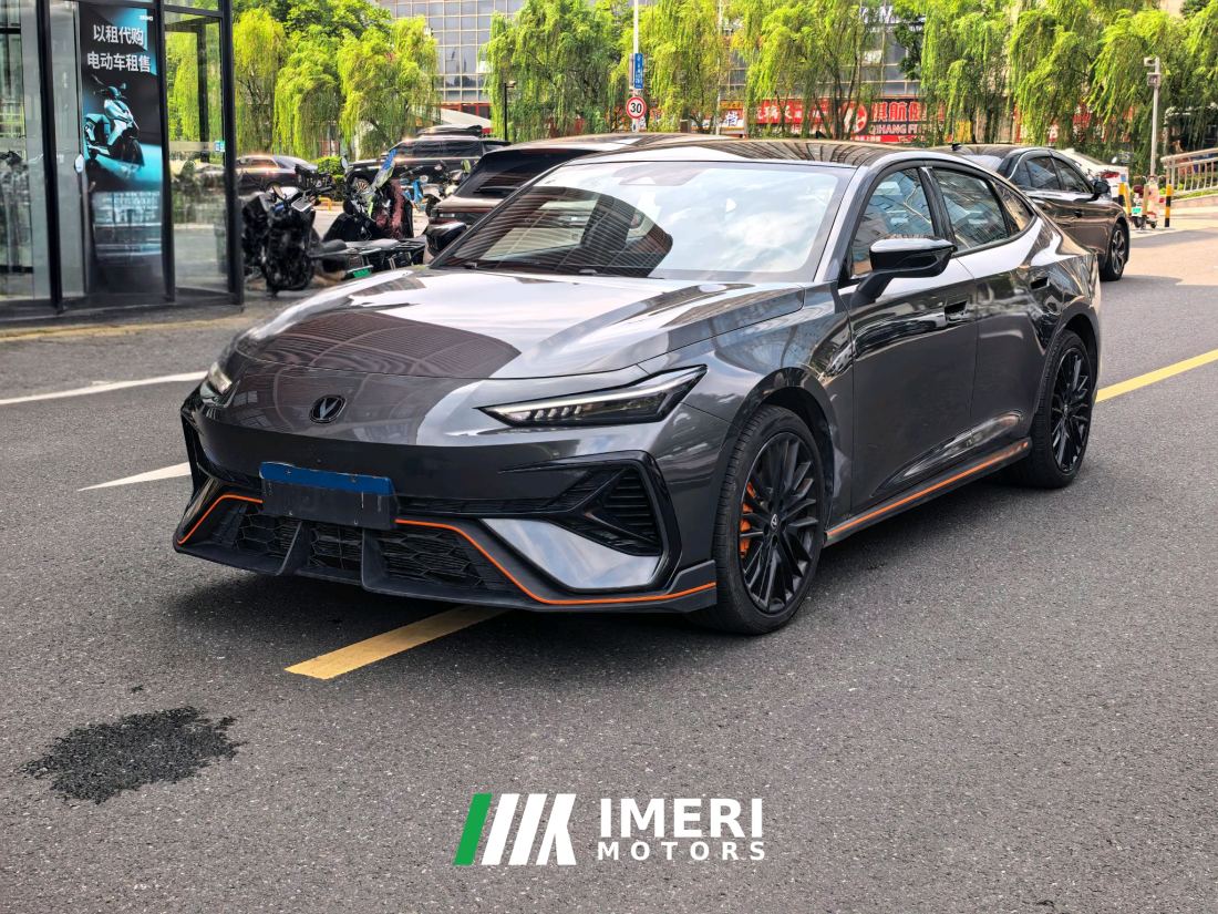 Changan UNI-V Third Generation 2.0T Sport Edition - автомобиль из Китая