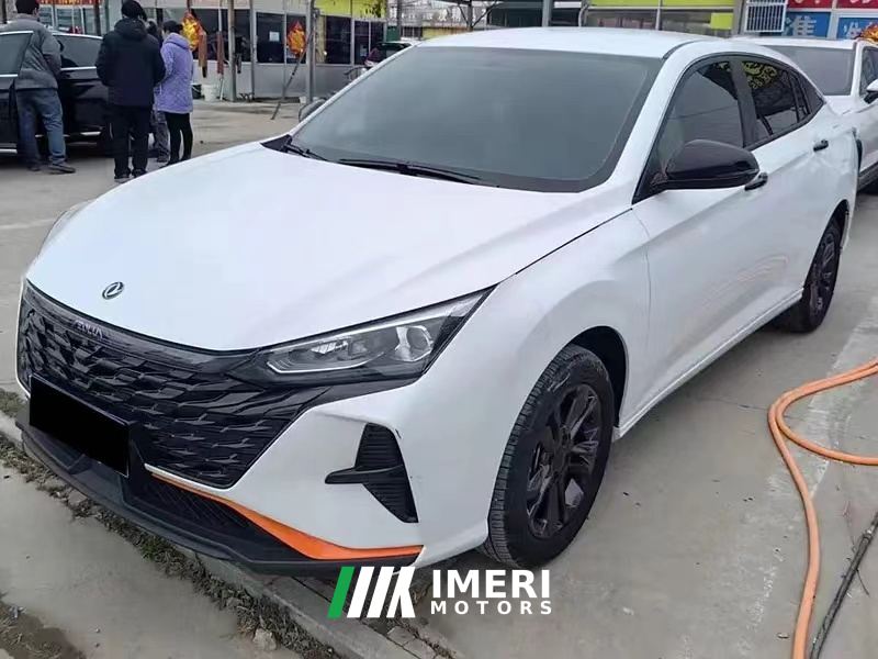 Dongfeng Fengshen Yixuan Mach Edition 1.5L Dual Clutch Chasing Wind Edition
