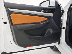 Volkswagen Bora 200TSI Edition - ფოტო 13