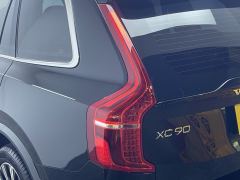 Volvo XC90 B6 Inscription 7-Seater - photo 12