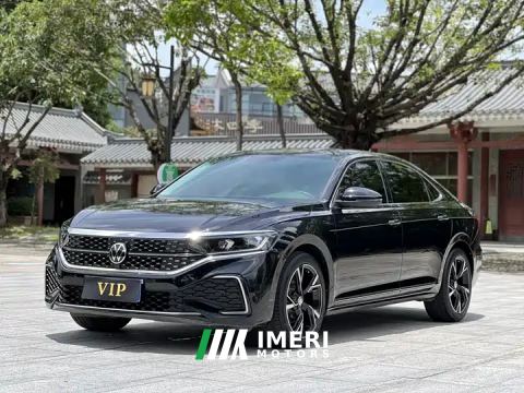 2025 Volkswagen Passat Distinguished Edition 330TSI Star Elite Edition - автомобиль из Китая