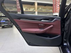 BMW 5 Series Facelift 525Li M Sport Package - ფოტო 6