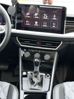 Volkswagen Jetta 300TSI Edition - ფოტო 7