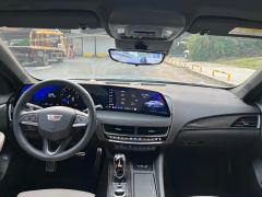 Cadillac CT5 28T Track Performance Edition with Peak Track Package - ფოტო 12