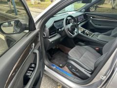 Geely Xingyue L Dongfang Yao 2.0T Automatic two-wheel drive Star Edition - ფოტო 15