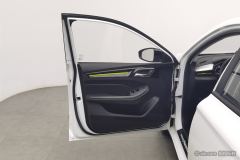 Roewe MG i5 1.5L CVT Platinum Edition - ფოტო 11