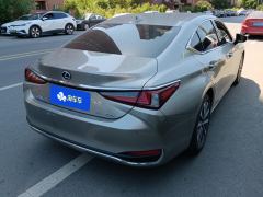 Lexus ES 200 Excellence Edition - ფოტო 2