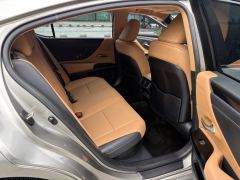 Lexus ES 300h Excellence Edition - ფოტო 12