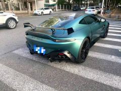 Aston Martin V8 Vantage F1 Edition Coupe - фото 3