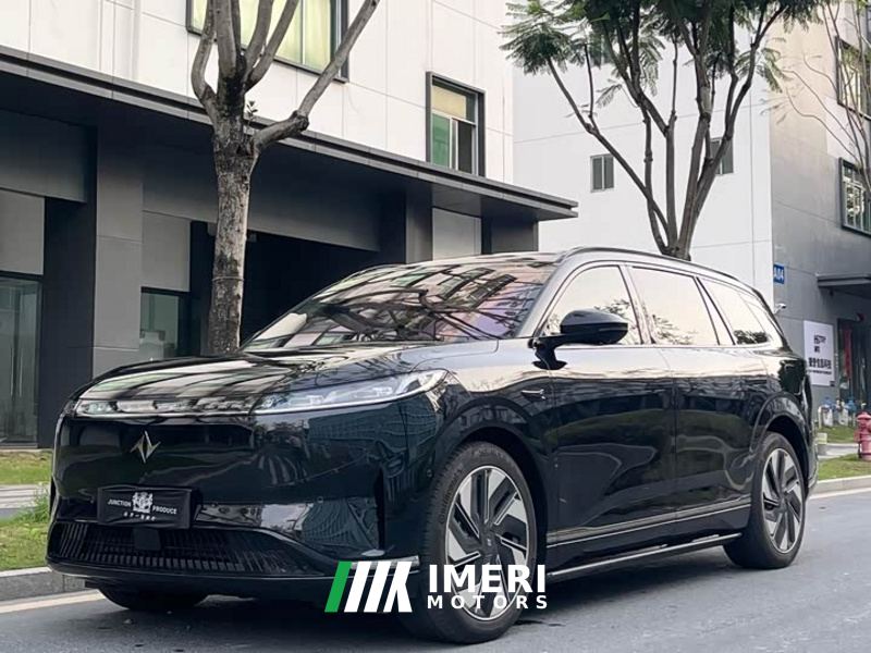 Dongfeng Yipai 008 BEV 636Ultra 6-seater