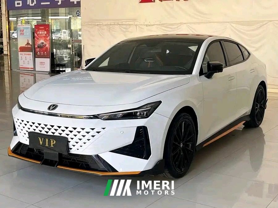 Changan UNI-V 1.5T Premium Sport - ავტომობილი ჩინეთიდან