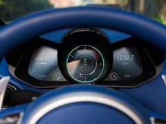 Aston Martin V8 Vantage 4.0T V8 Roadster - ფოტო 14
