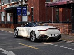 Aston Martin V8 Vantage 4.0T V8 Roadster - ფოტო 5