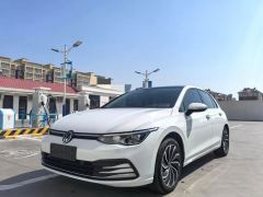Volkswagen Golf 200TSI DCT - ფოტო 1