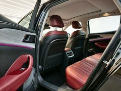 FAW Red Flag H5 2.0T Automatic Smart Connected Flagship Comfort Edition - ფოტო 6
