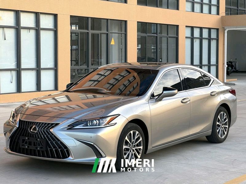 Lexus ES 260 Exclusive Edition - ავტომობილი ჩინეთიდან