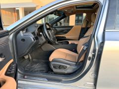 Lexus ES 260 Exclusive Edition - ფოტო 5