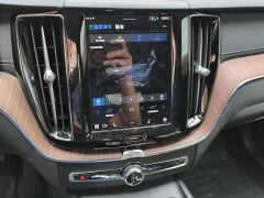 Volvo XC60 B5 AWD Smart Remote Luxury Edition - фото 17