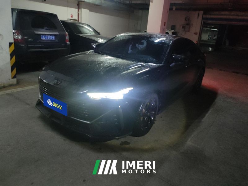 Changan UNI-V 1.5T Premium Version - ავტომობილი ჩინეთიდან