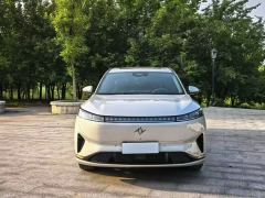 Dongfeng Yipai 008 EREV 210Max 6-seater - photo 2