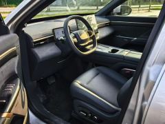 Dongfeng Yipai 008 EREV 210Max 6-seater - photo 4