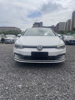 Volkswagen Golf 200TSI DCT - фото 2