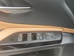Lexus ES 200 Excellence Edition - ფოტო 13