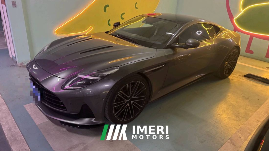 Aston Martin DB12 4.0T V8 - автомобиль из Китая