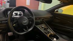 Aston Martin DB12 4.0T V8 - фото 2