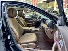 Mercedes-Benz E Class E-Class Facelift E 300 L Luxury - фото 13