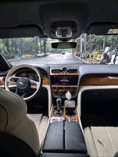 Bentley Bentayga 4.0T V8 Edition - ფოტო 9